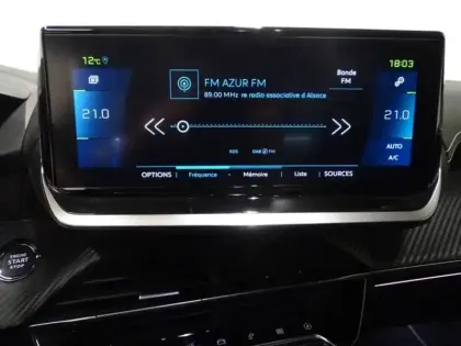 Photo 13 Peugeot 208  e- 136ch GT Pack