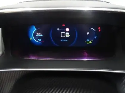 Photo 12 Peugeot 208  e- 136ch GT Pack