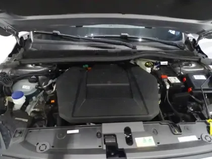 Photo 9 Peugeot 208  e- 136ch GT Pack