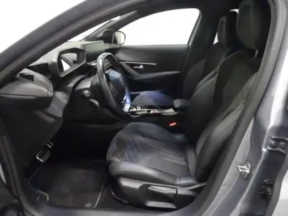 Photo 7 Peugeot 208  e- 136ch GT Pack