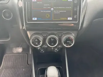 Photo 12 Suzuki Swift  1.2 Dualjet Hybrid 83ch Pack Auto