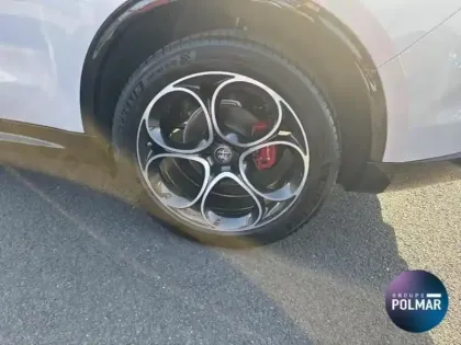 Photo 12 Alfa Romeo Stelvio  2.2 Diesel 210ch Veloce Q4 AT8