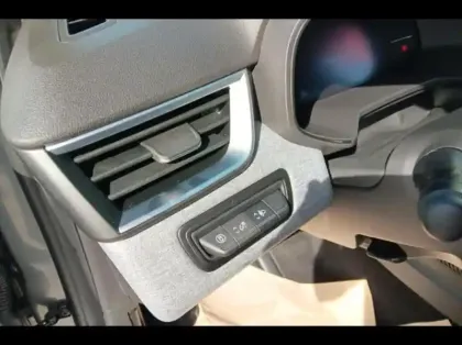 Photo 14 Renault Clio Gén. V (BJA) Ph2 Evolution 5