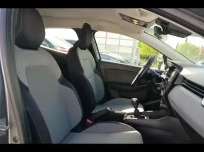 Photo 9 Renault Clio Gén. V (BJA) Ph2 Evolution 5