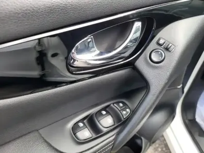 Photo 14 Nissan Qashqai  1.3 DIG-T 160ch N-Connecta DCT