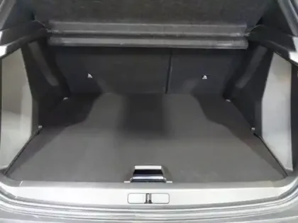 Photo 12 Peugeot 2008  e- 136ch GT