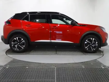 Photo 5 Peugeot 2008  e- 136ch GT