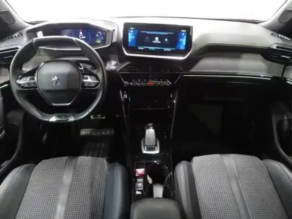 Photo 9 Peugeot 2008  e- 136ch GT