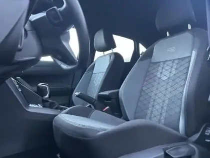 Photo 7 Volkswagen Taigo Gén. I Ph1 Evo R-Line Edition 5