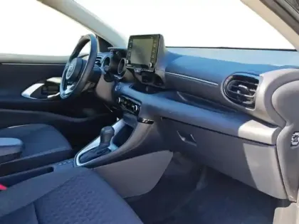 Photo 23 Toyota Yaris Gén. IV Ph1 Design 5