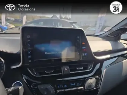 Photo 14 Toyota C-HR  122h Collection 2WD E-CVT RC18