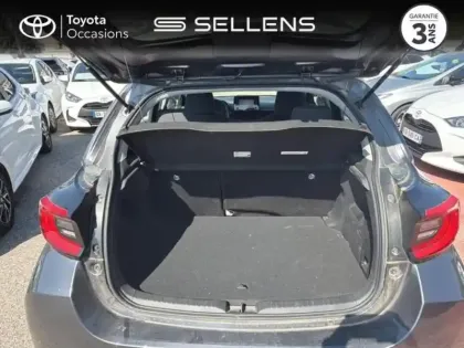 Photo 9 Toyota Yaris  116h Dynamic Business 5p + Programme Beyond Zero Academy MY22