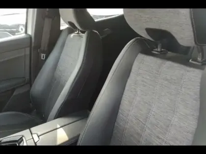 Photo 9 Renault Austral  1.2 TCe mild hybrid advanced 130ch Evolution - 23