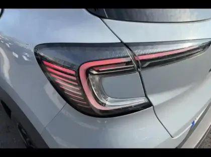 Photo 14 Renault Captur  1.6 E-Tech full hybrid 145ch Techno