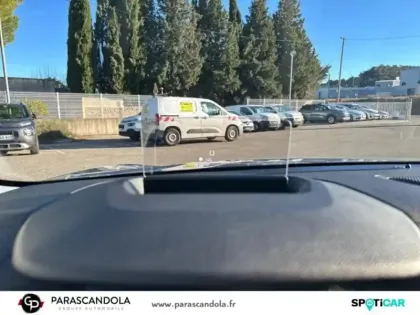 Photo 11 Citroën C4  PureTech 130ch S&S Shine EAT8