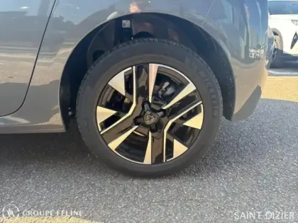 Photo 10 Peugeot 208  1.2 Hybrid 110ch Allure e-DCS6