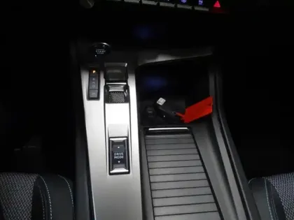 Photo 13 Peugeot 308  1.2 PureTech 130ch S&S Allure EAT8