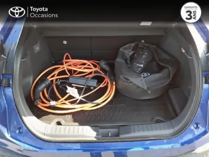 Photo 9 Toyota C-HR  2.0 Hybride Rechargeable 225ch Graphic MY26