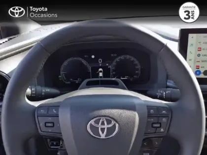 Photo 12 Toyota C-HR  2.0 Hybride Rechargeable 225ch Graphic MY26