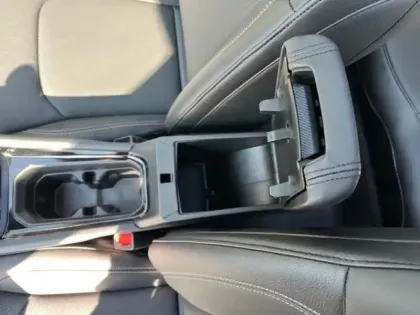 Photo 14 Jeep Compass  1.5 Turbo T4 130ch MHEV Summit 4x2 BVR7