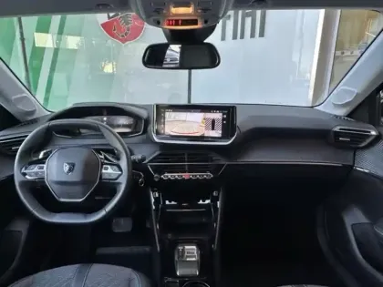 Photo 12 Peugeot 208  1.2 Hybrid 110ch Allure e-DCS6