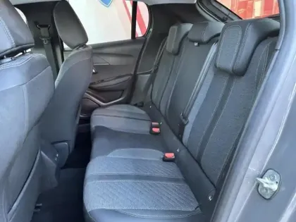 Photo 11 Peugeot 208  1.2 Hybrid 110ch Allure e-DCS6