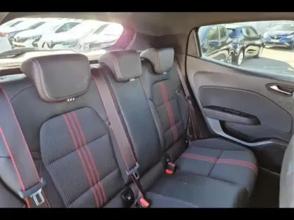 Photo 10 Renault Clio  1.6 E-Tech 140ch RS Line -21