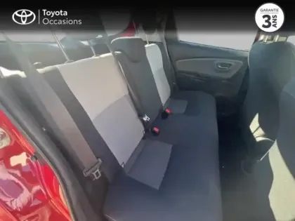 Photo 11 Toyota Yaris  70 VVT-i Ultimate 5p