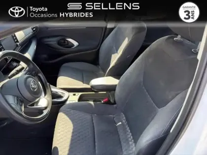 Photo 10 Toyota Yaris Gén. IV Ph1 NG Dynamic 5