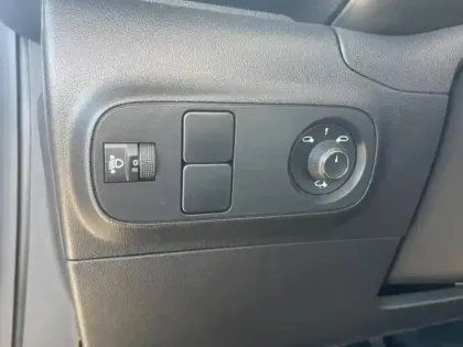 Photo 10 Citroën C3  1.2 PureTech 110ch S&S Shine EAT6