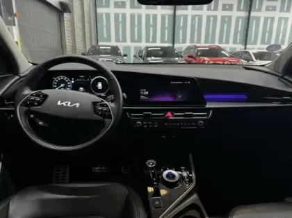 Photo 8 Kia Niro  1.6 GDi 141ch HEV Premium DCT6