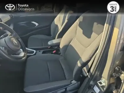 Photo 10 Toyota Yaris  116h Dynamic 5p MC24