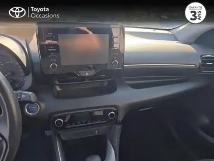 Photo 14 Toyota Yaris  116h Dynamic 5p MC24