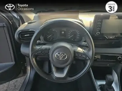 Photo 8 Toyota Yaris  116h Dynamic 5p MC24