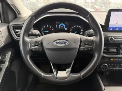 Photo 14 Ford Focus  1.0 EcoBoost 125ch Titanium BVA