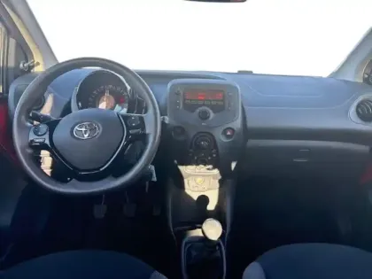 Photo 5 Toyota Aygo  1.0 VVT-i 72ch x 5p