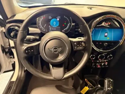 Photo 5 Mini Mini  Cooper 136ch  Edition Camden BVA7