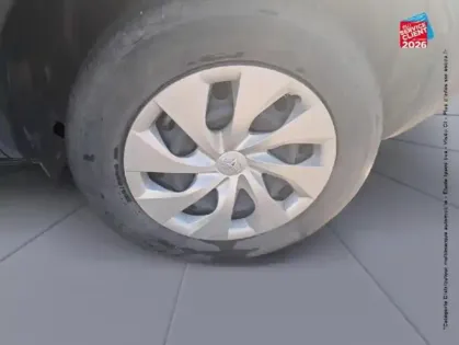 Photo 9 Toyota Yaris Gén. I Ph1 Dynamic 5