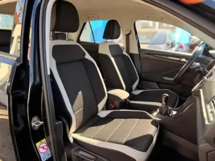 Photo 6 Volkswagen T-roc  1.5 TSI EVO 150ch Carat Euro6d-T 117g