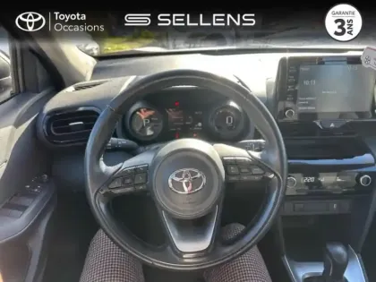 Photo 8 Toyota Yaris Gén. I Ph1 Dynamic 5