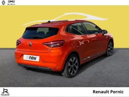 Photo 11 Renault Clio  LIMITED E-Tech hybride 140ch