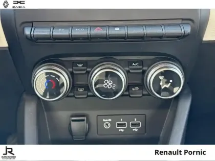 Photo 14 Renault Clio  LIMITED E-Tech hybride 140ch