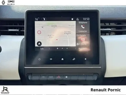 Photo 13 Renault Clio  LIMITED E-Tech hybride 140ch