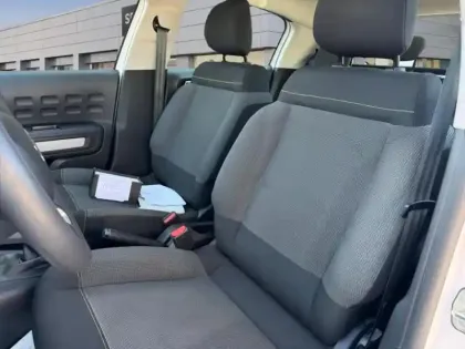 Photo 8 Citroën C3  1.5 BlueHDi 100ch S&S FEEL