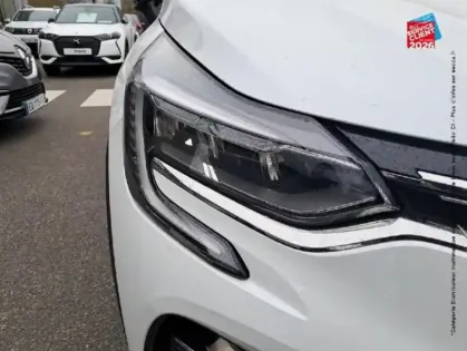 Photo 12 Renault Captur  1.6 E-Tech hybride 145ch Intens -21