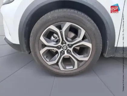 Photo 9 Renault Captur  1.6 E-Tech hybride 145ch Intens -21