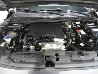 Photo 8 Peugeot 208  1.2 PureTech 100ch S&S Style EAT8