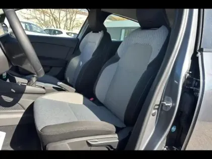 Photo 8 Renault Clio  1.5 dCi 100ch Evolution - 25