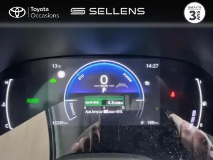 Photo 13 Toyota Yaris  116h Design 5p MC24