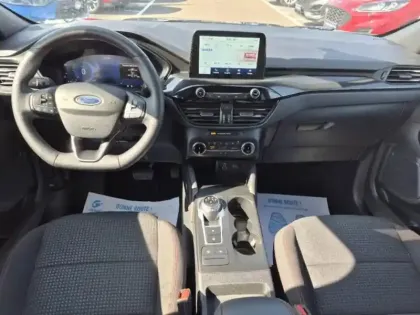 Photo 8 Ford Kuga  2.5 Duratec 190ch FHEV E85 ST-Line BVA